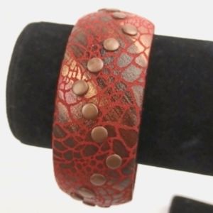 ♥️BUNDLE ONLY♥️Vintage Muted Red & Snakeskin Print Brass Studded Bracelet Bangle